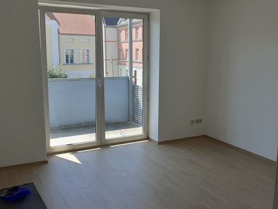 Ingolstadt Süd nahe Hbf, 2,5 ZKB Whg, ca 67m²