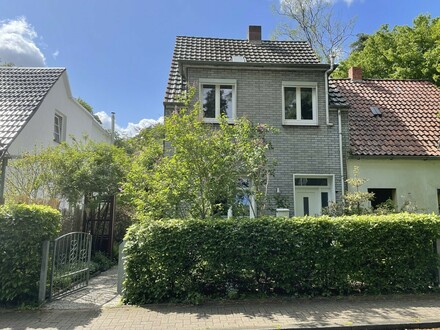 PURNHAGEN-IMMOBILIEN - Bremen-Schönebeck - Ältere Doppelhaushälfte in ruhiger und grüner Wohnlage
