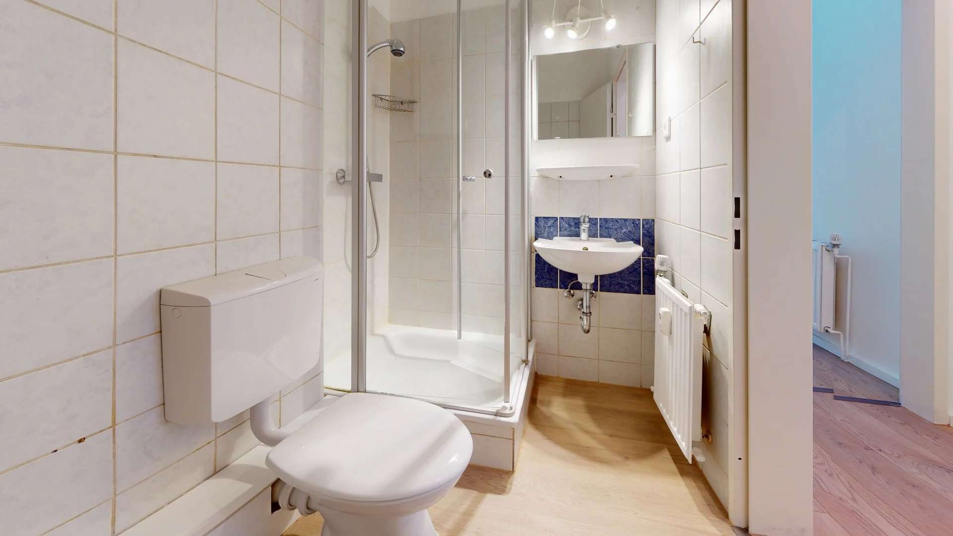 Schwachhausen/ renovierte 2-Zimmer-Wohnung mit Terrasse - Photo 2