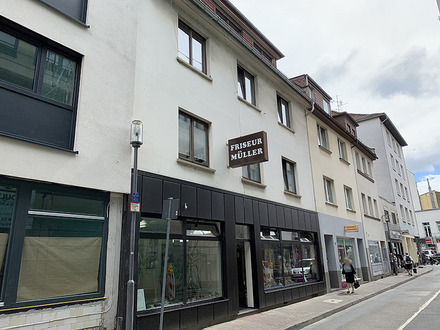 Renovierte 4 Zimmer-Wohnung mit Wohnküche und gr. Terrasse in Mainz-Innenstadt, nähe Hbf