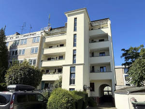 Umfangreich saniertes Mehrfamilienhaus mit 9 Top Wohnungen und großem Grundstück – 63075 Offenbach am Main, 63075 Offenbach am Main – Vorschaubild 3