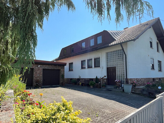 Gepflegtes Einfamilienhaus mit Solar und sonnigem Garten, 96182 Reckendorf