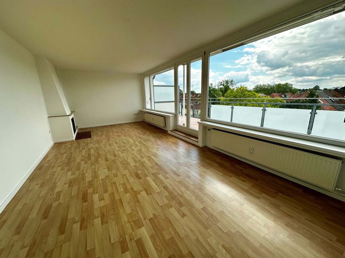 Schwachhausen umfangreich modernisierte 2,5 Zi. DG-Whg. m. Dachterrasse und Kamin, EBK und Bad neu - Photo 1