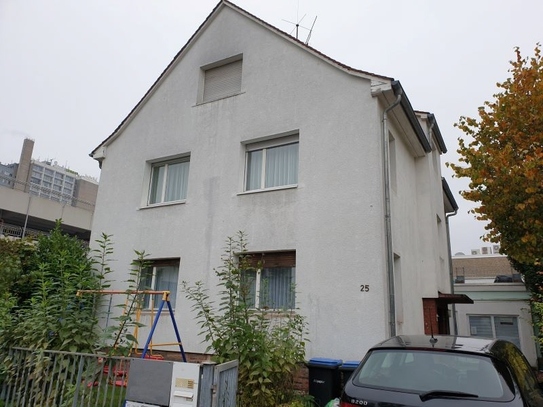 Zur Versteigerung Mehrfamilienhaus in 63263 Neu-Isenburg, Peterstr.