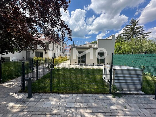 Modernes Leben in einem ehemaligen Fuhrwerkerhaus RUHIGES 3 ZIMMER BÜRO MIT TERRASSE UND GARTENTRAUM !