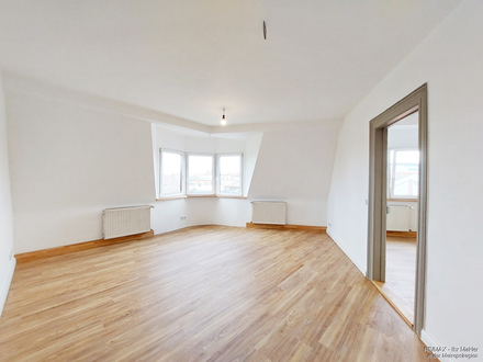 Denkmalschutz! Erstbezug nach Sanierung mit Balkon