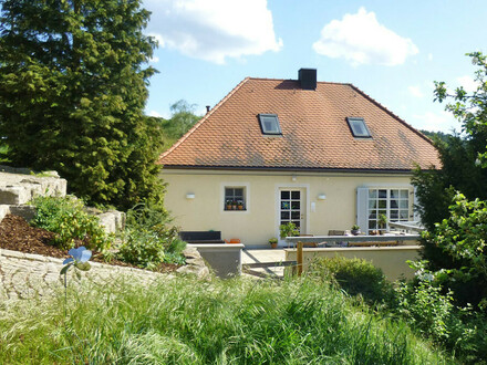 Sonniges Wohnhaus mit Blick über das Maintal, Eltmann ruhige Lage