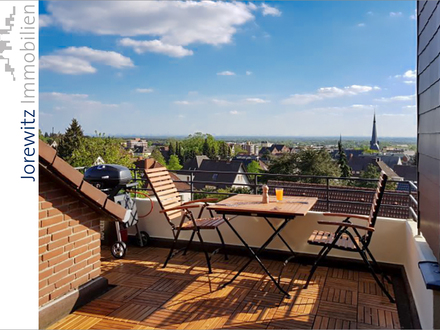 Wohnen am Frölenberg: Waldrandlage mit Fernblick: Großzügige 3 Zimmer-Wohnung mit großer Dachterrasse