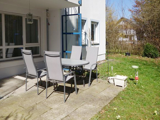 2 Zimmer Wohnung mit eigenem Garten und Terrasse in ruhiger LAGE Unterhaching, bezugsfrei