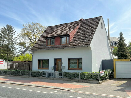 PURNHAGEN-IMMOBILIEN - Gut ausgestattetes Ein-Zweifamilienhaus in zentraler Lage von Bremen-Lesum