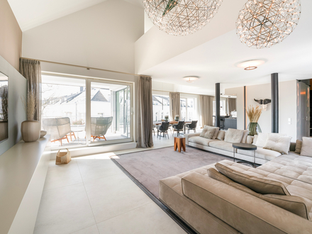 Exklusives Penthouse in Rheinnähe, neuwertig, Luxus-Ausstattung,80m² Terrasse, 3 TG-Stellplätze