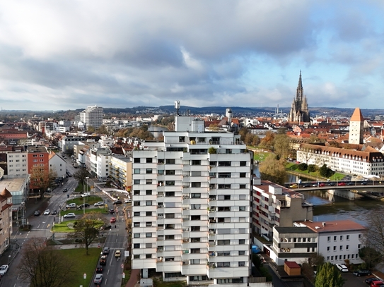 KAPITALANLAGE: ZENTRALE 3-ZIMMER WOHNUNG IM 2. OG IN NEU-ULM