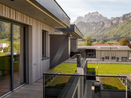 Moderne Architekten-Dachgeschosswohnung in ruhiger Lage