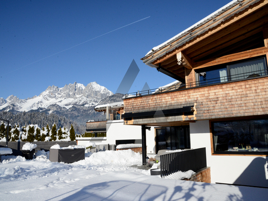 Alpiner Stil & höchster Komfort: Chalet mit traumhaftem Bergblick & Pool