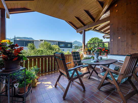 Helle Dachgeschosswohnung in toller Ruhe- und Aussichtslage in Kössen