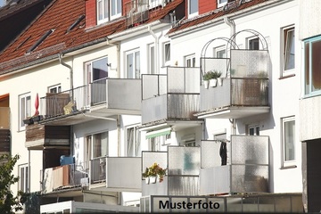 Einfamilienhaus mit Garage