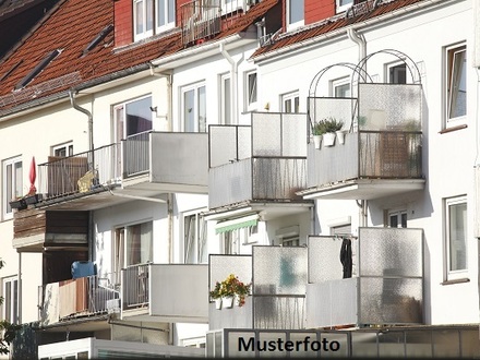 Einfamilienhaus mit Garage