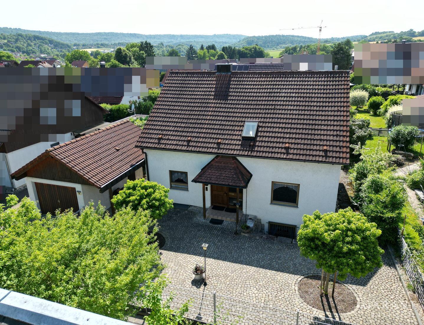 Hier wächst Familie - großzügiges Wohnhaus mit Einliegerbereich, Büro und Platz für alle Generation – 74374 Zaberfeld, 74374 Zaberfeld – Vorschaubild 2