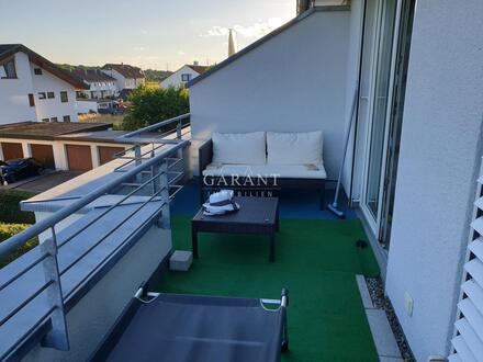 2 Zimmer-Wohnung mit Studio, 2 Balkonen und TG-Stellplatz