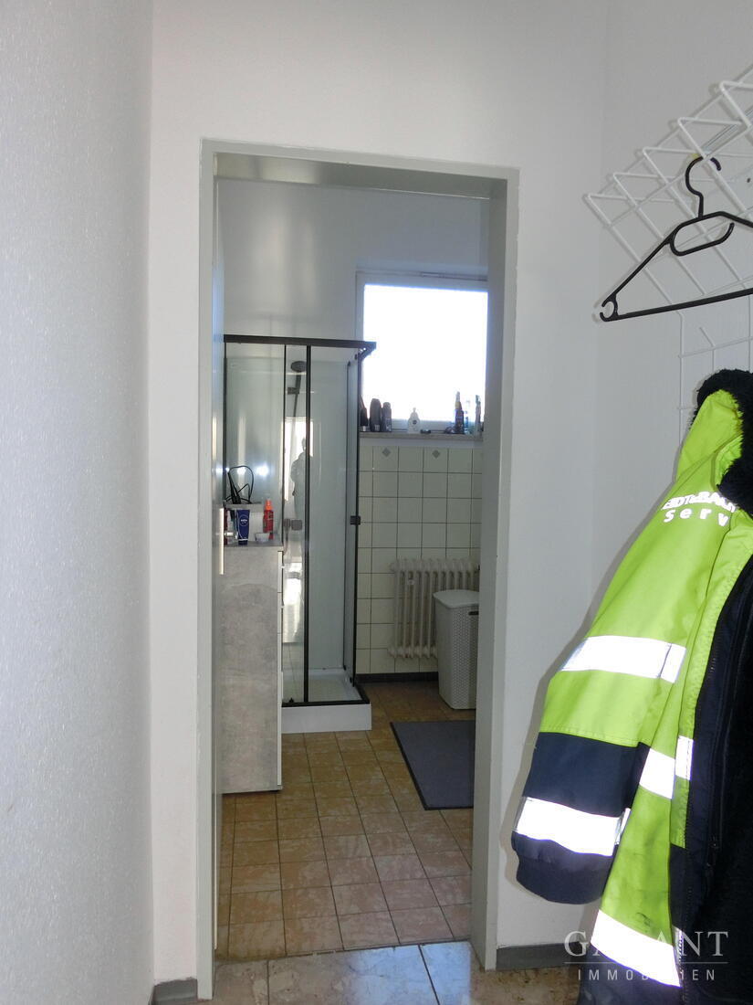 Arbeiten und Wohnen in idealer Kombination - Gewerbeimmobilie mit großzügigem Wohnbereich – 73271 Holzmaden, 73271 Holzmaden – Vorschaubild 10