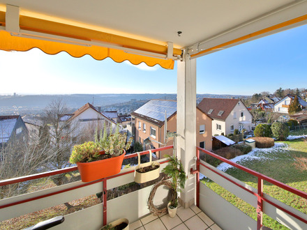*TRAUMHAFTE AUSSICHT* 3,5-Zimmer-Wohnung mit Balkon und EBK in Esslingen am Neckar
