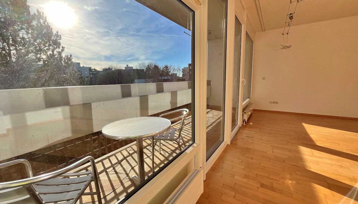 Sonnige 3 Zimmer Wohnung
mit Balkon, Schwabing-West, 
Nähe Luitpoldpark, ruhige Lage