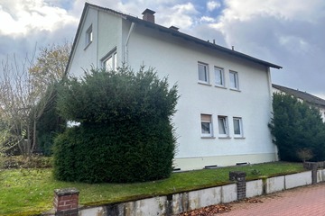 Zweifamilienhaus in beliebter Lage!