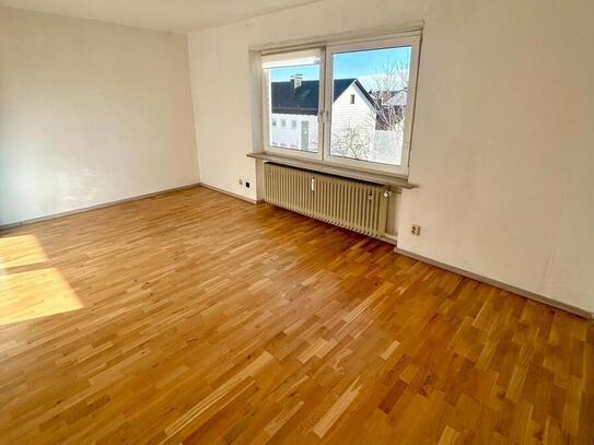 Top 1 Zimmer-Apartment inkl. Einbauküche, Garage ca. 45 Min. nach München-Pasing, ideal für Pendler!