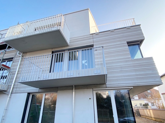 Modernes Wohnen mit Stil und Komfort! 2-Zi-Whg ca. 56 m² im 1. OG einem Mehrfamilienhaus der Extraklasse