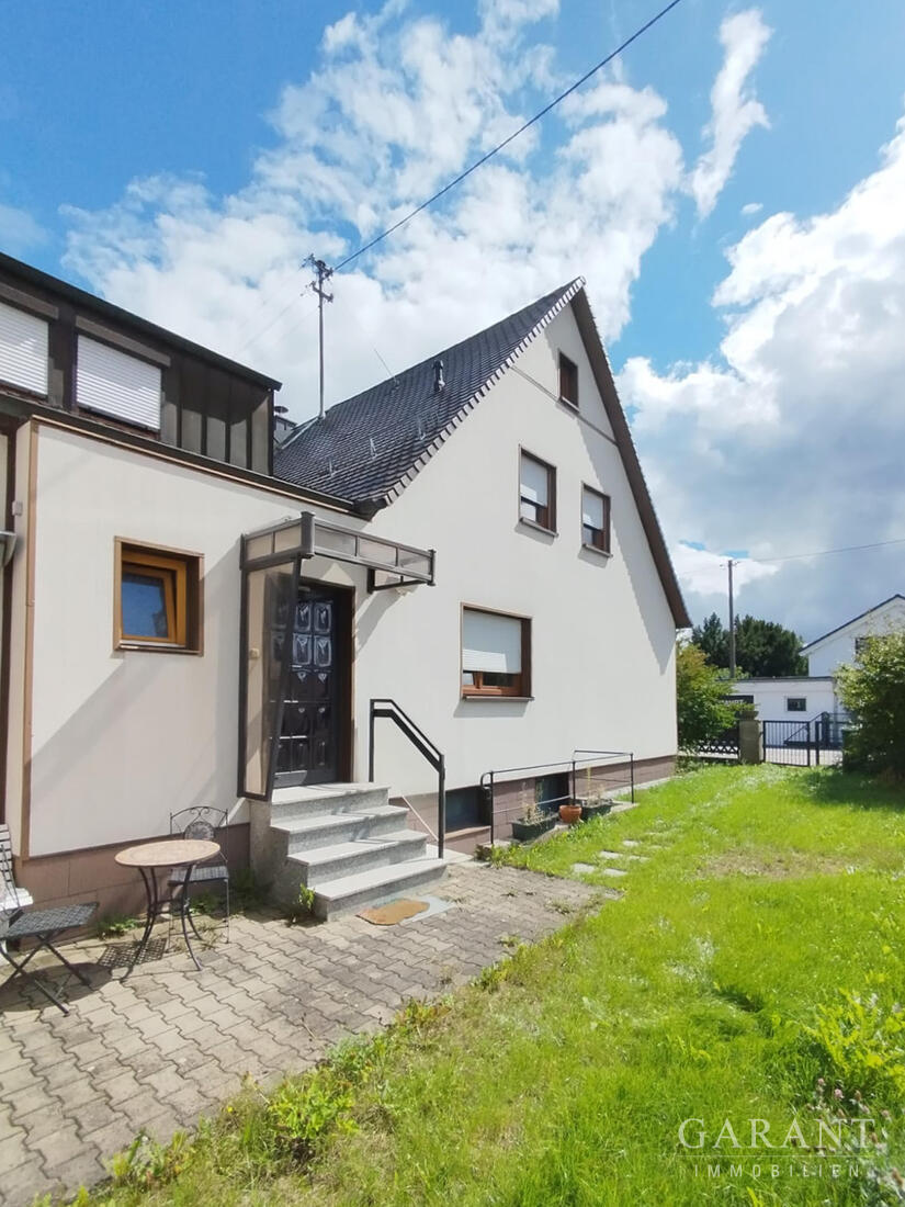 Charmante Doppelhaushälfte mit Garten, Werkstatt & Garage in Augsburg-Göggingen – 86199 Augsburg, 86199 Augsburg – Vorschaubild 3