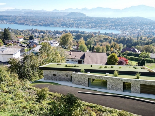 Baugrundstück mit eindrucksvollem See- und Bergblick