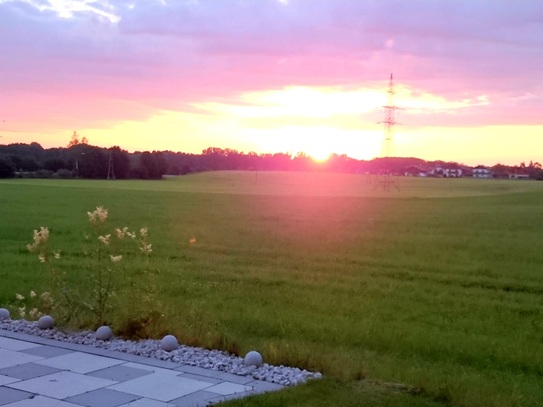 Eck-Reihenhaus mit freiem Blick aufs Dorf