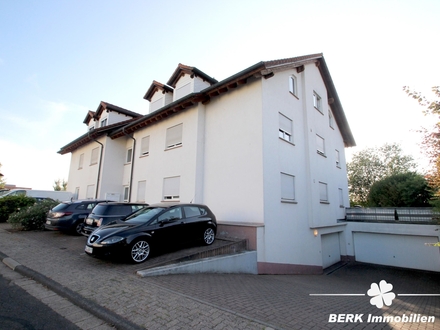 BERK Immobilien - Zwei in Eins- ETW mit Umbaupotenzial in ruhiger Lage von Röllbach