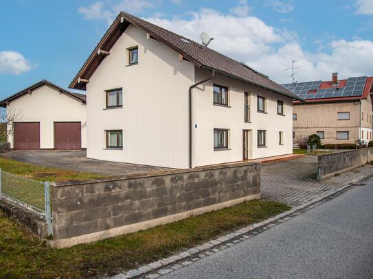 Einfamilienhaus mit landwirtschaftlichem Nebengebäude in Exing bei Eichendorf