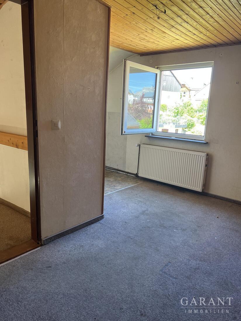 Platz für die ganze Familie! Neue Bilder. Vermietung 1. Stock/DG möglich. Haus ist leergeräumt. – 96352 Wilhelmsthal, 96352 Wilhelmsthal – Vorschaubild 14