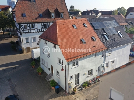 Liebevoll sanierte denkmalgeschützte Doppelhaushälfte in ruhiger Seitenstraße im Stadtteil Heilbronn-Neckargartach