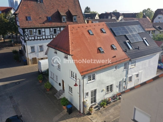 Liebevoll sanierte denkmalgeschützte Doppelhaushälfte in ruhiger Seitenstraße im Stadtteil Heilbronn-Neckargartach