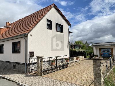 TRAUMHAFTER GARTEN MIT VIEL PLATZ