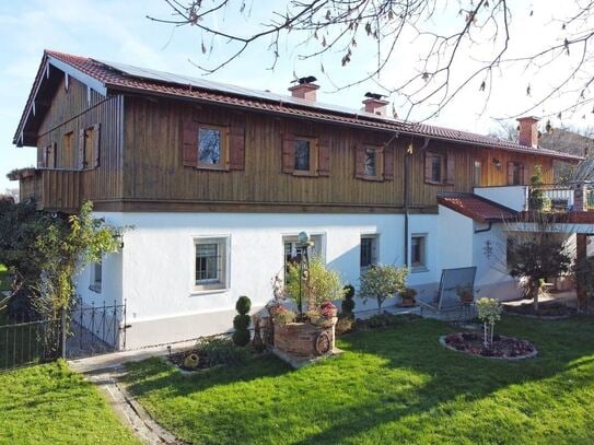 Frisch renovierter Wohntraum in Niederbayern - Bauernhaus in Haunersdorf bei Landau a.d. Isar