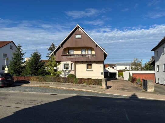 Zweifamilienhaus mit großem Grundstück in Altenmünster!