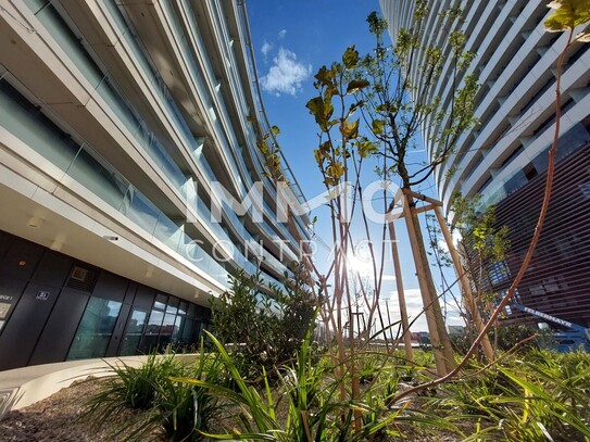 beautiful and light-flooded balcony apartment! The place to be!