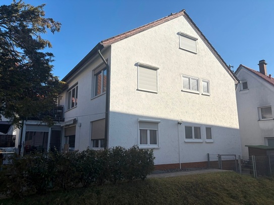 "Mehrfamilienhaus im Herzen von Altbach – Sicheres Investment für Kapitalanleger!"