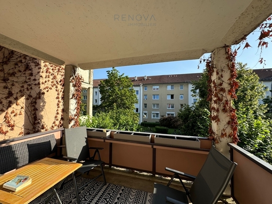 Elegante 3-Zimmer-Wohnung mit sonnigem Balkon.