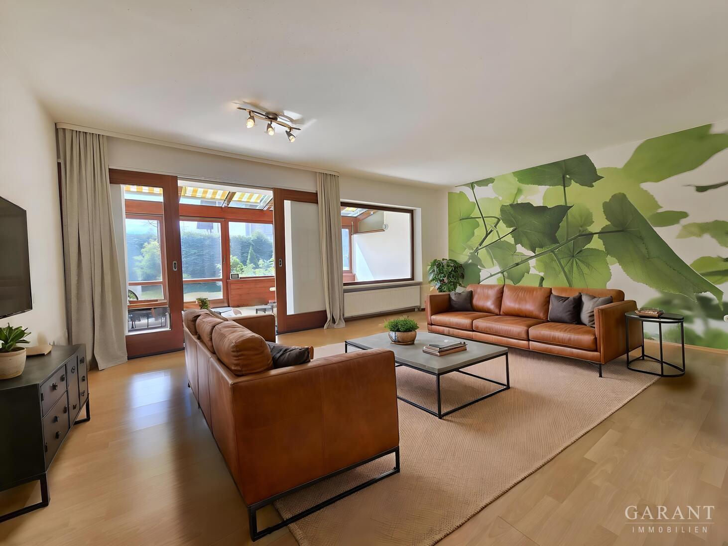 Bad Aibling Mitte: Endlich genug Platz! Vielseitiges Familienhaus mit 8 Zimmern und Gewerbeoption! – 83043 Bad Aibling, 83043 Bad Aibling – Vorschaubild 3