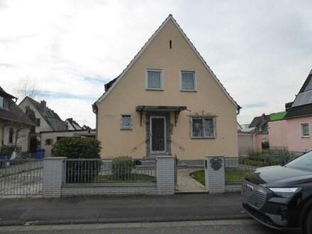 1-2 Familienwohnhaus mit Garage