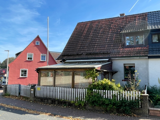 Die Gelegenheit für Handwerker! Einfamilienhaus mit Nebengebäude und Ausbaupotential