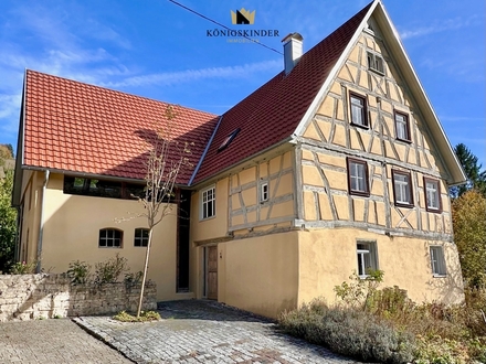 Charmantes Bauernhaus im Großen Lautertal mit teilweise ausgebauter Scheune