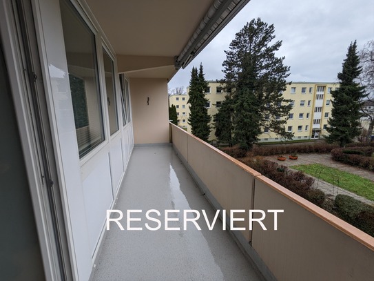 "Komfortable 4-Zimmer-Wohnung mit Balkon: zentrumsnah und ruhig"
