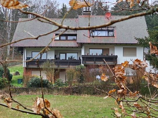 Herrliche Lage in Trippstadt! Eigentumswohnung mit Terrasse und Stellplatz zu verkaufen.