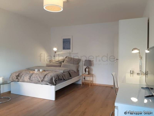 Top Apartment mit Balkon und Stellplatz in München - Laim